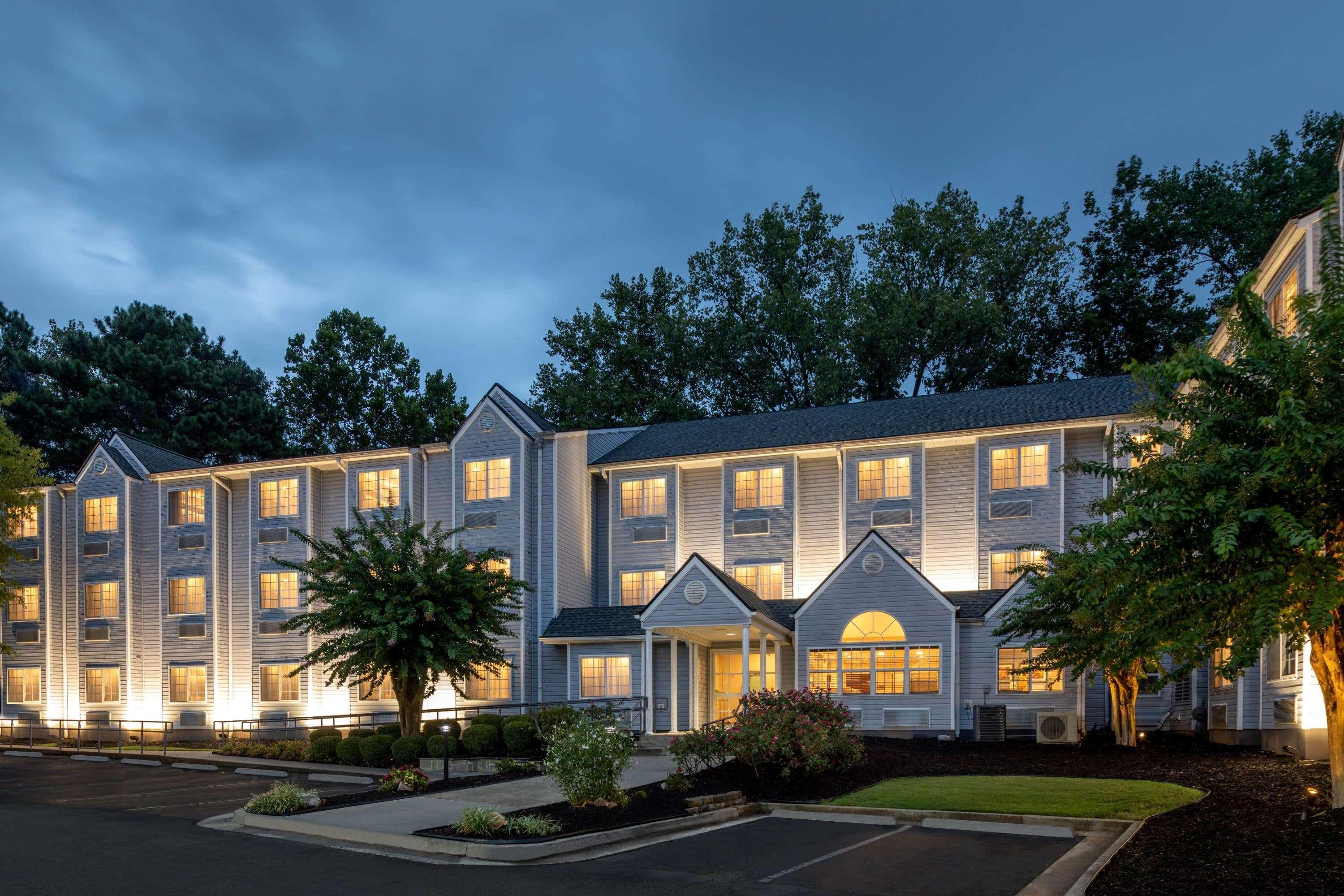 Microtel Inn & Suites By Wyndham Atlanta Buckhead Area Экстерьер фото